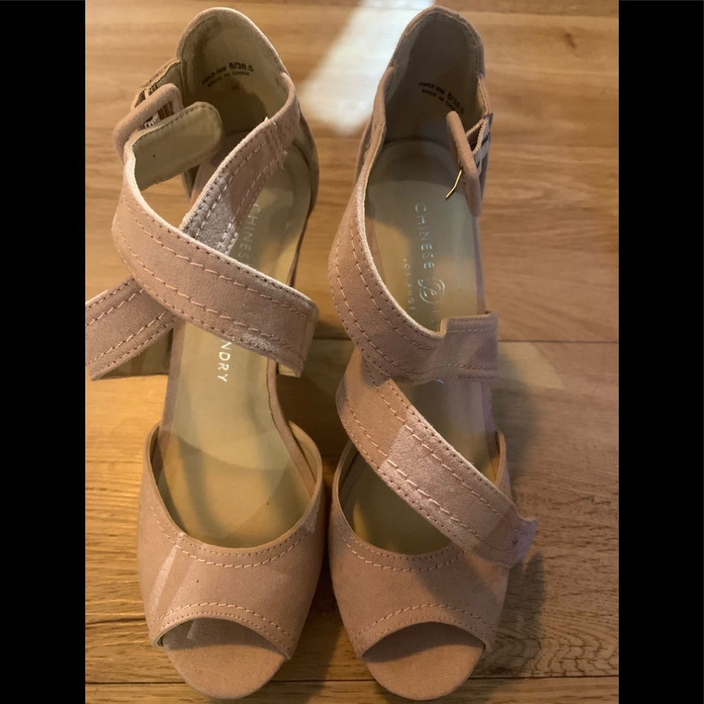 Nude Platforms